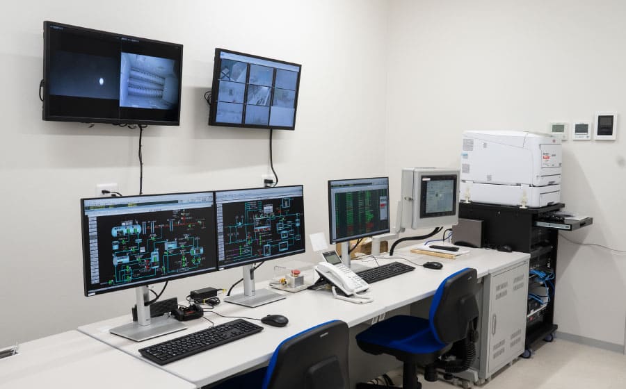 中央制御室・事務所棟